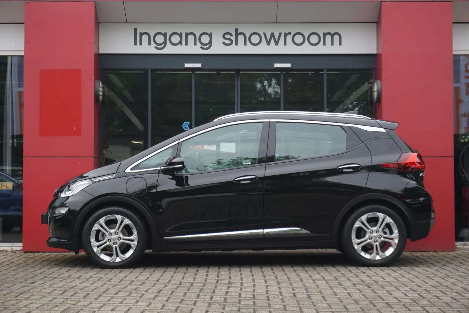 Opel Ampera-E Business executive 60 kWh | Origineel NL | PDC | S Noir - 2