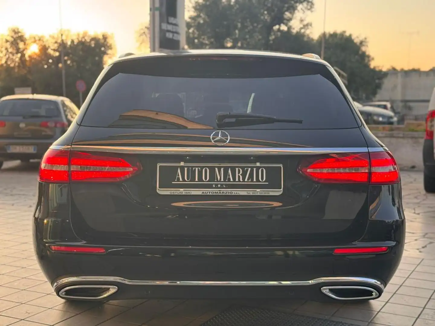 Mercedes-Benz E 220 E SW 220 bt Premium auto Noir - 2