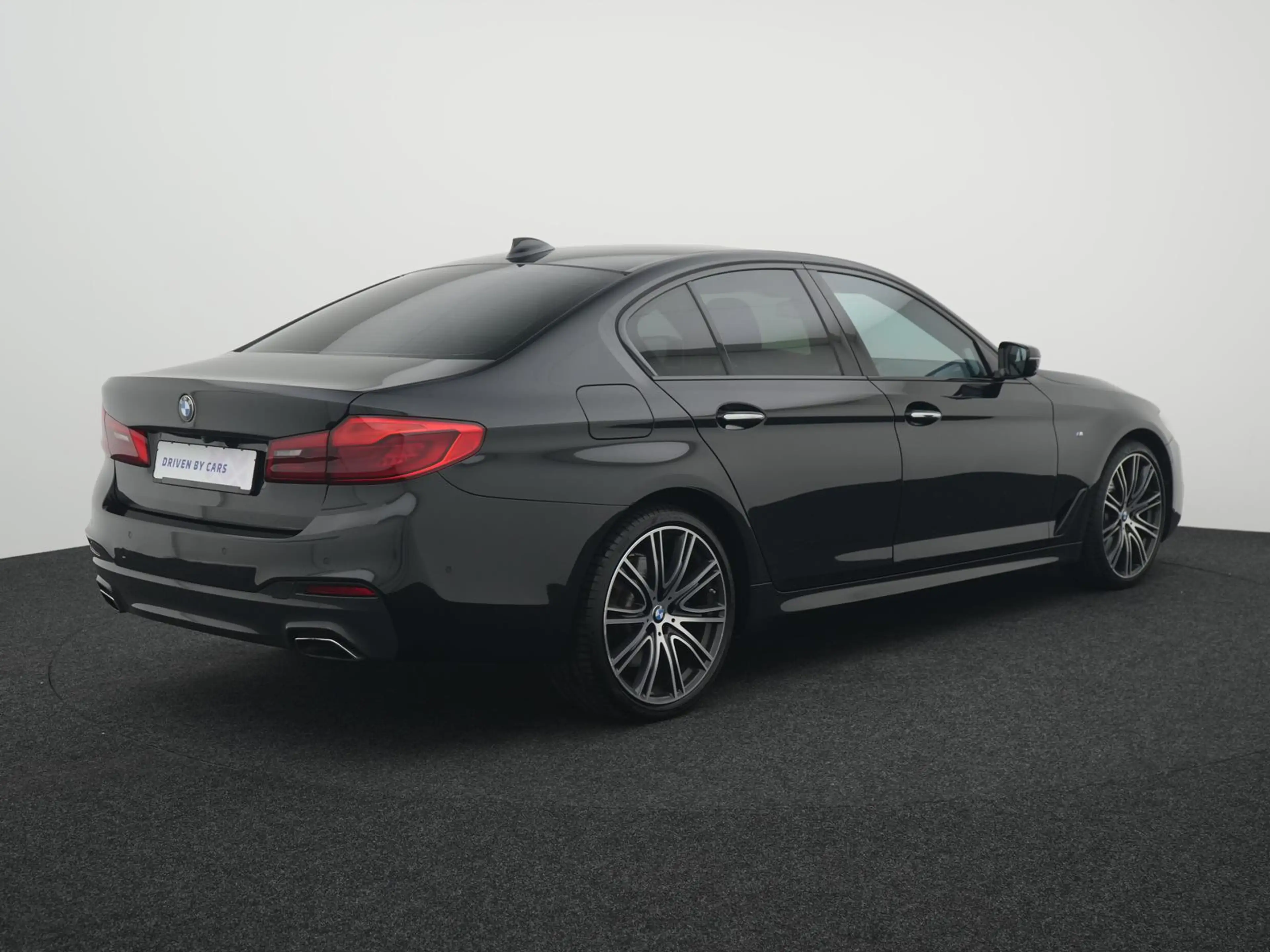 BMW 540 i M-Sport,B&W,LED,HUD,PANO,360°,MEMO,TOTW,ACC — photo 4