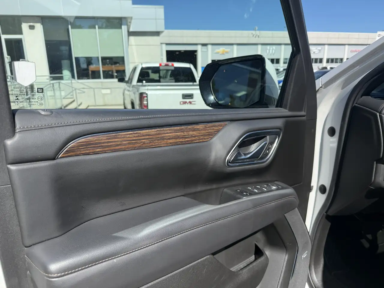 Chevrolet Tahoe photo Chevrolet Tahoe