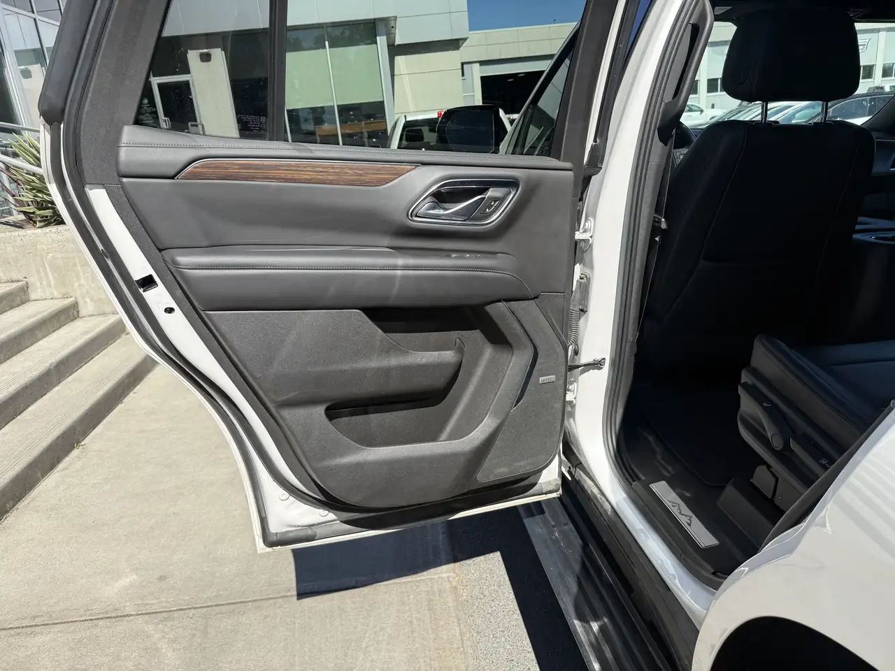 Chevrolet Tahoe photo Chevrolet Tahoe