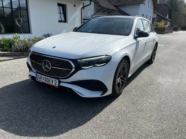 Mercedes-Benz E 300 E 300de T PHEV 4Matic Aut. Ansicht 1