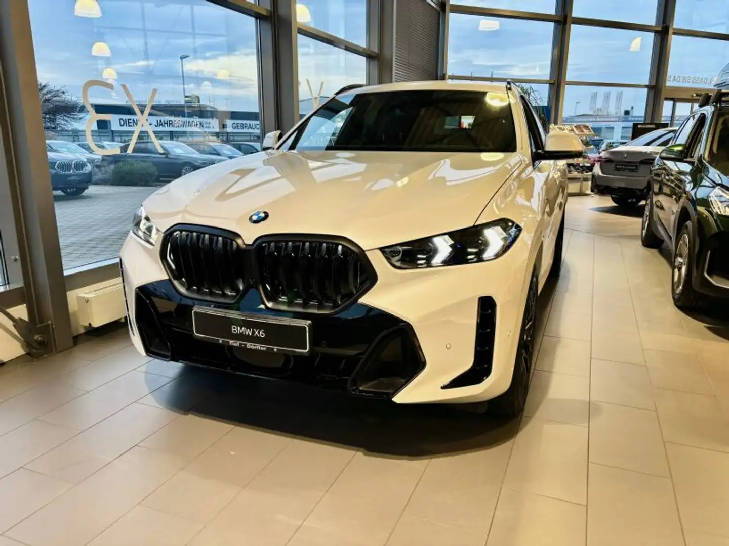 BMW X6 xDrive30d M Sportpaket *SONDERAKTION* White - 2