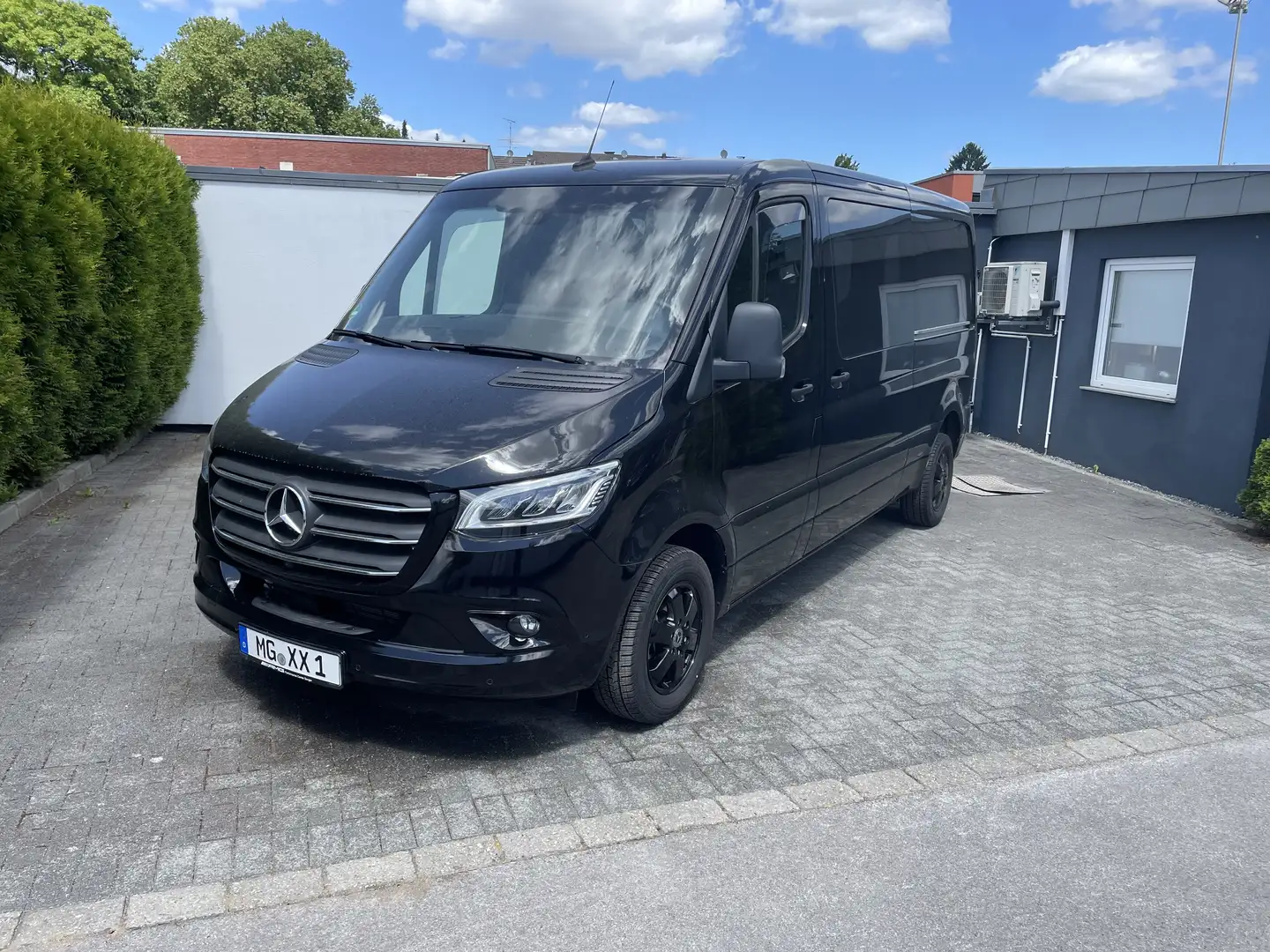 Mercedes-Benz Sprinter 215 CDI FWD L2 VOLL DISTRONIC-AUTOMATIK-LED Zwart - 2