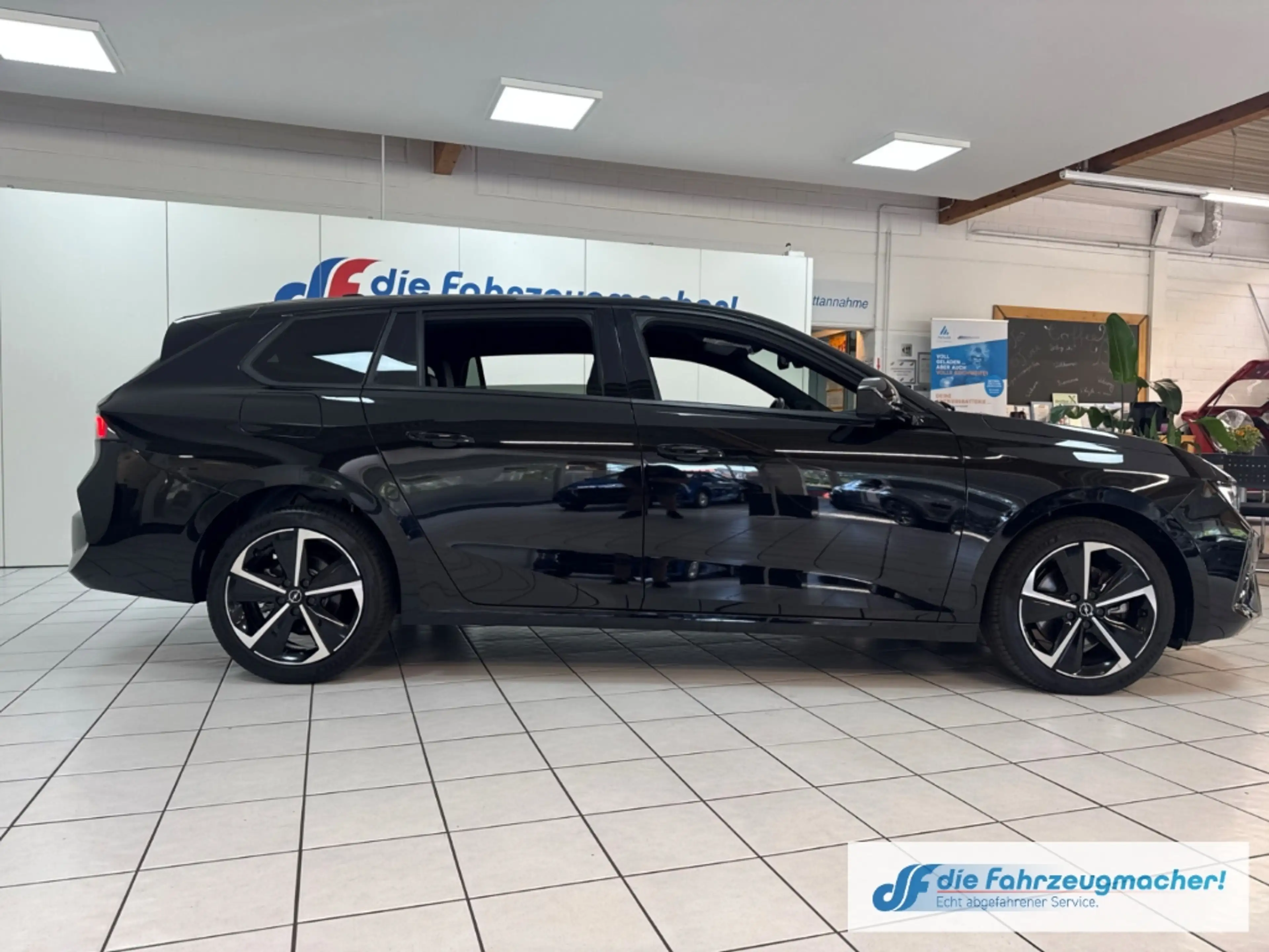 Opel Astra L Sports Tourer GS Line Digi Co 360  LED ACC Apple — photo 6