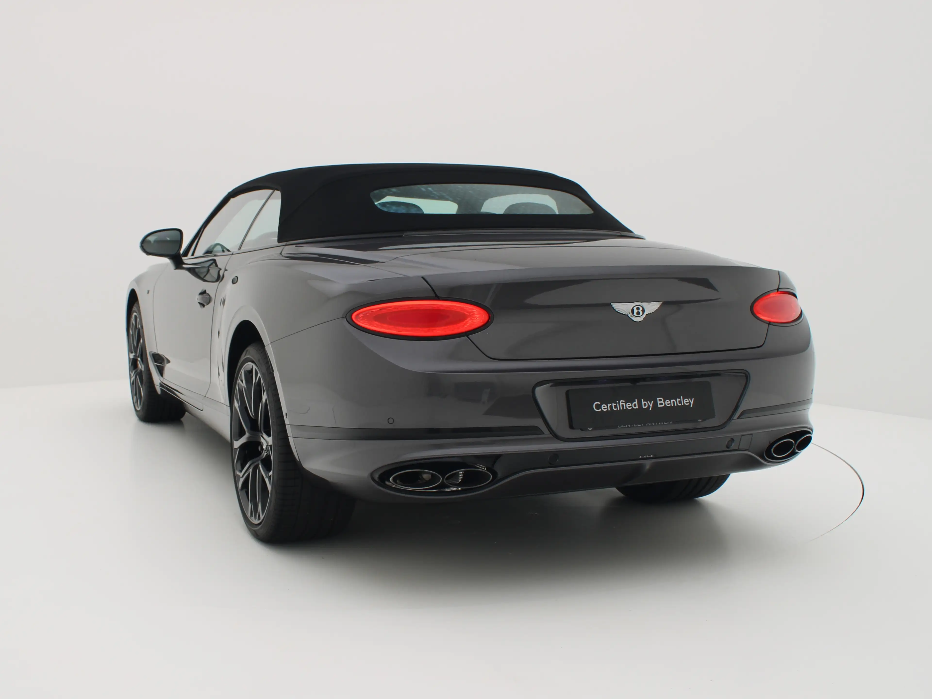 Bentley Continental GTC S V8 — photo 10