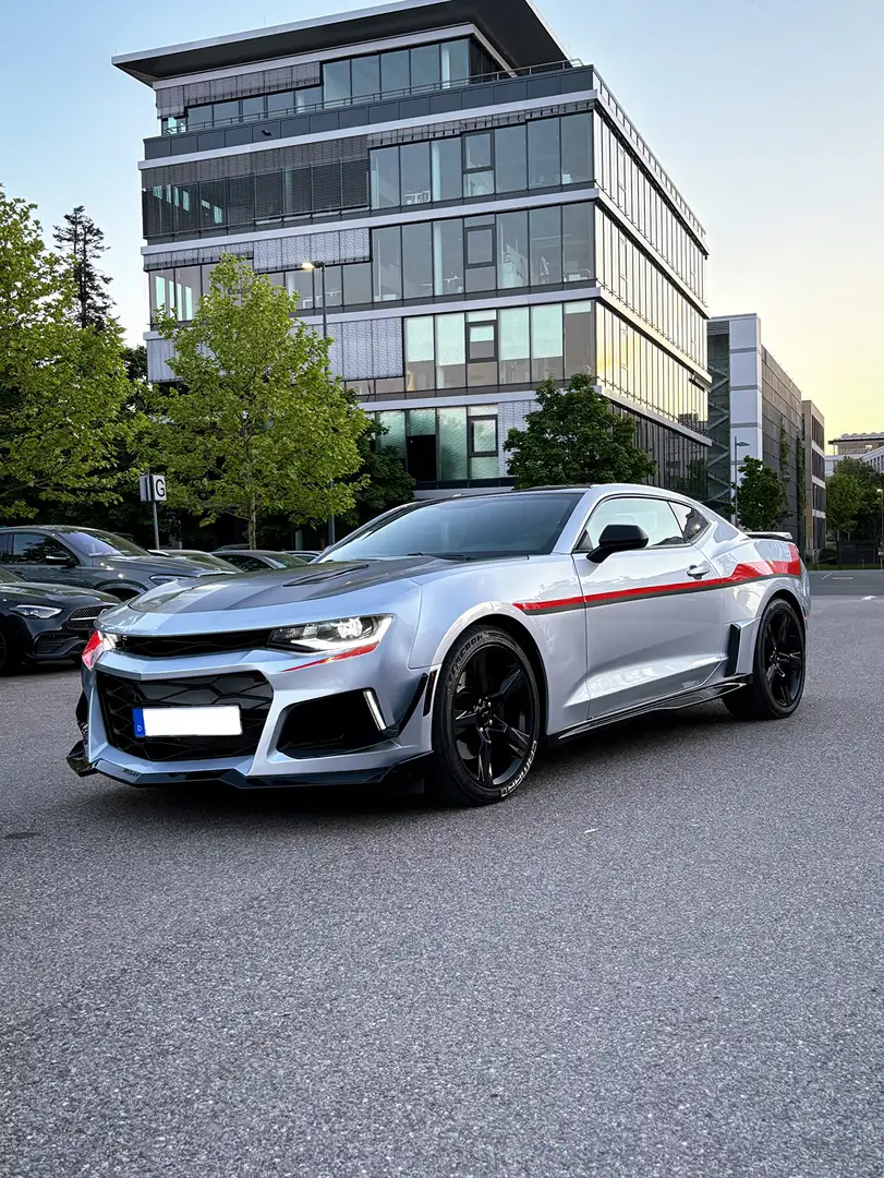 Chevrolet Camaro Coupe 6.2 V8 Aut. Silver - 2