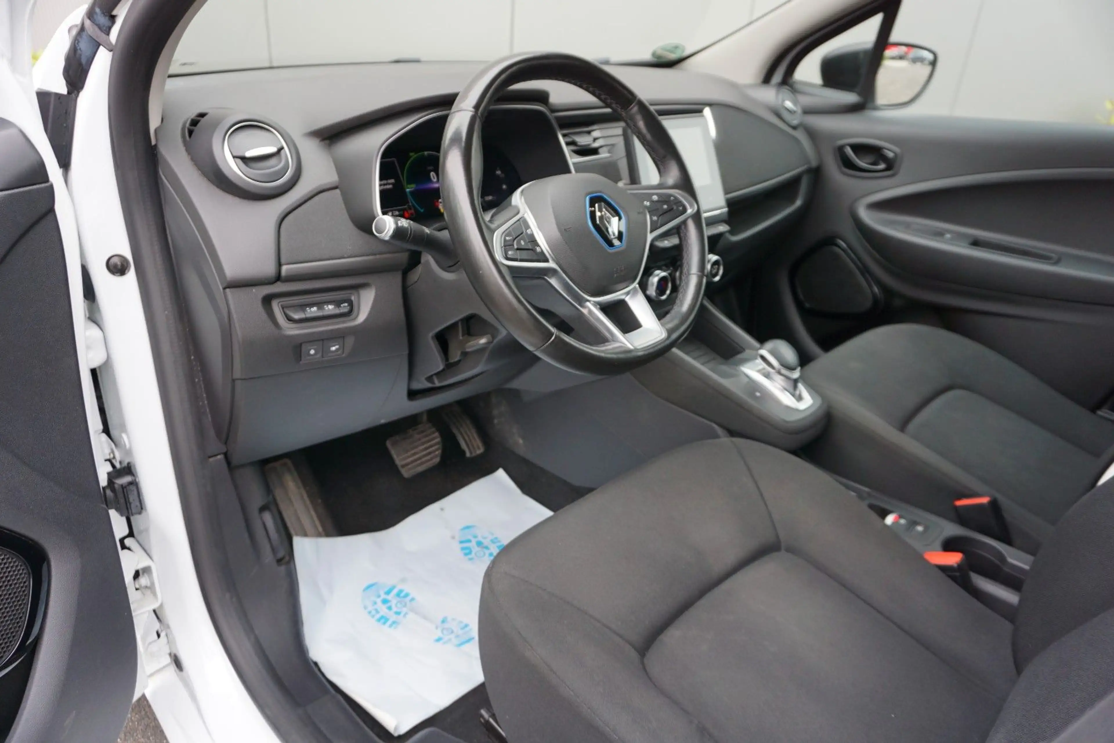 Renault ZOE R110 Automatik LED Navi Tempomat Mietbatt. — photo 14