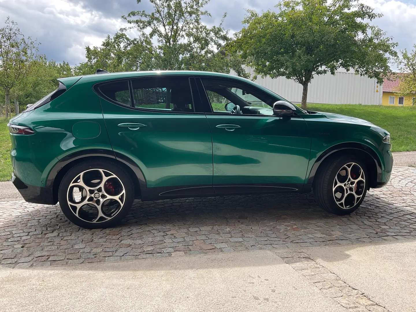 Alfa Romeo Tonale Tonale Veloce 1.5 T4 48V MHEV VGT DCT Veloce Grün - 2