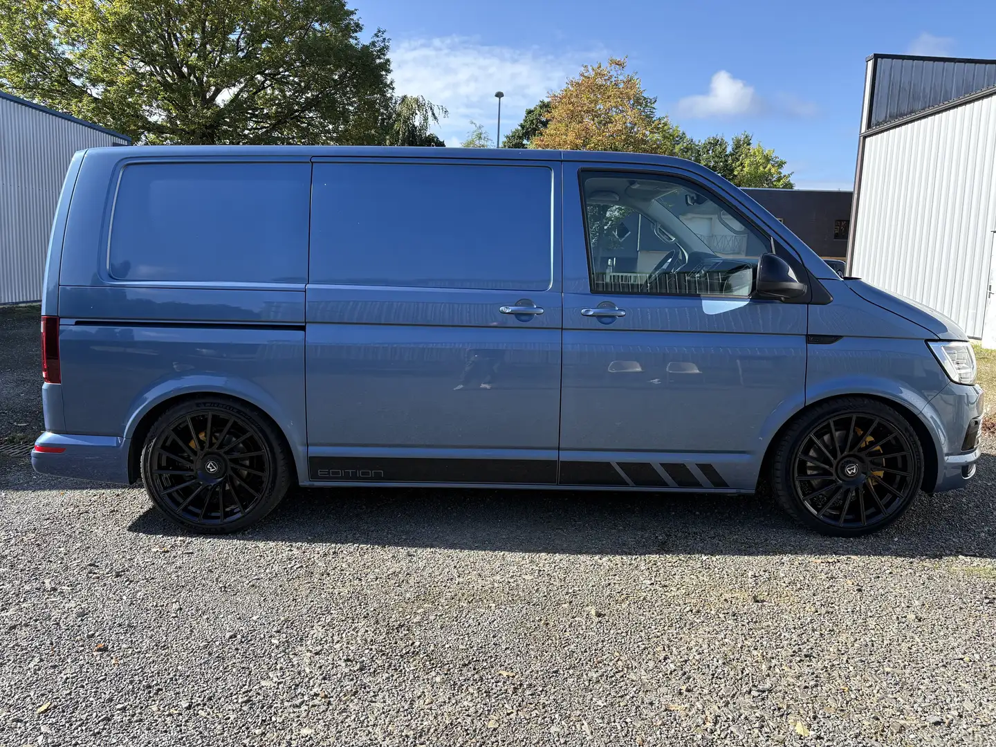 Volkswagen T6 Transporter - 2