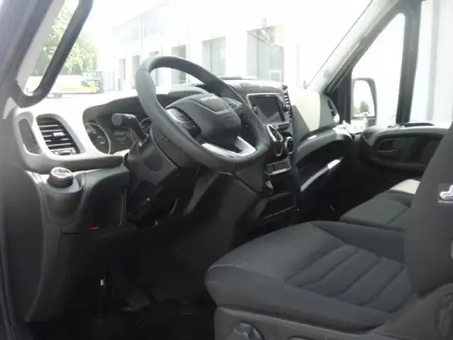 Iveco Daily 35S21A8 Koffer/LBW - Luftfederung Ansicht 6