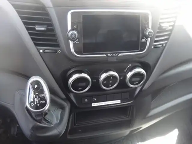 Iveco Daily 35S21A8 Koffer/LBW - Luftfederung Ansicht 7