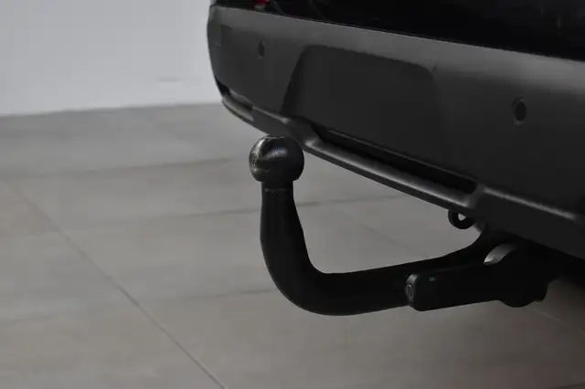 Renault Austral view 12