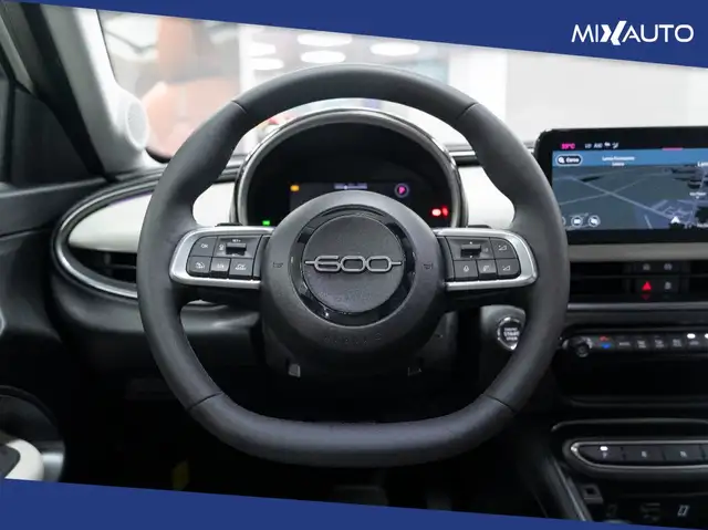 Fiat 600 view 12