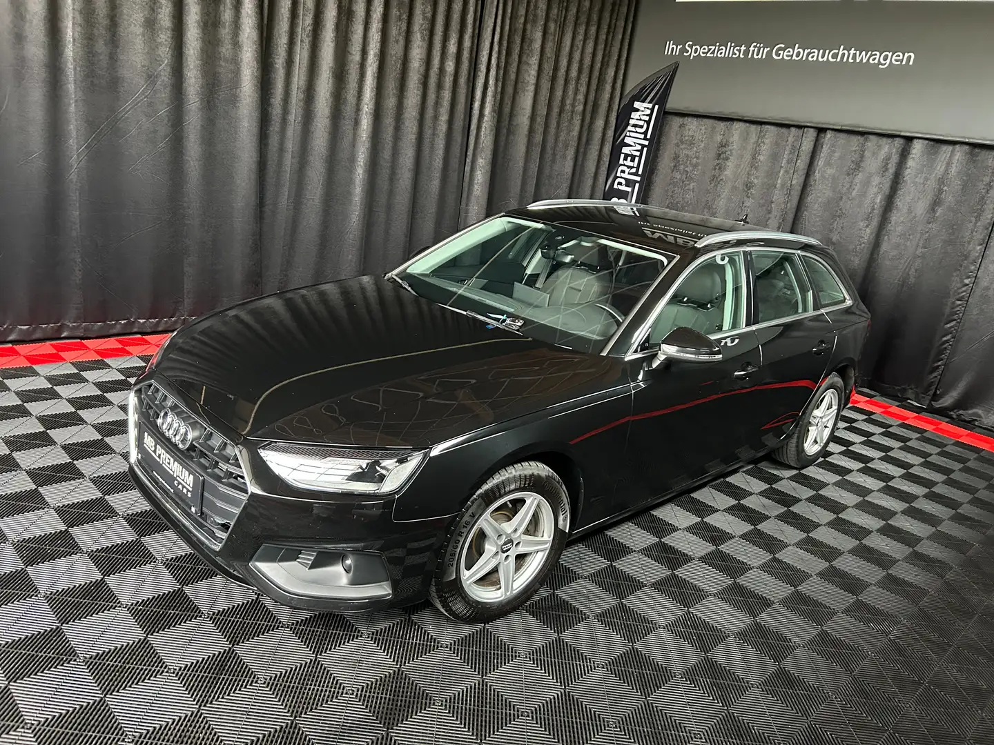 Audi A4 30 TDI *136-PS*LED*NAVI* Noir - 1