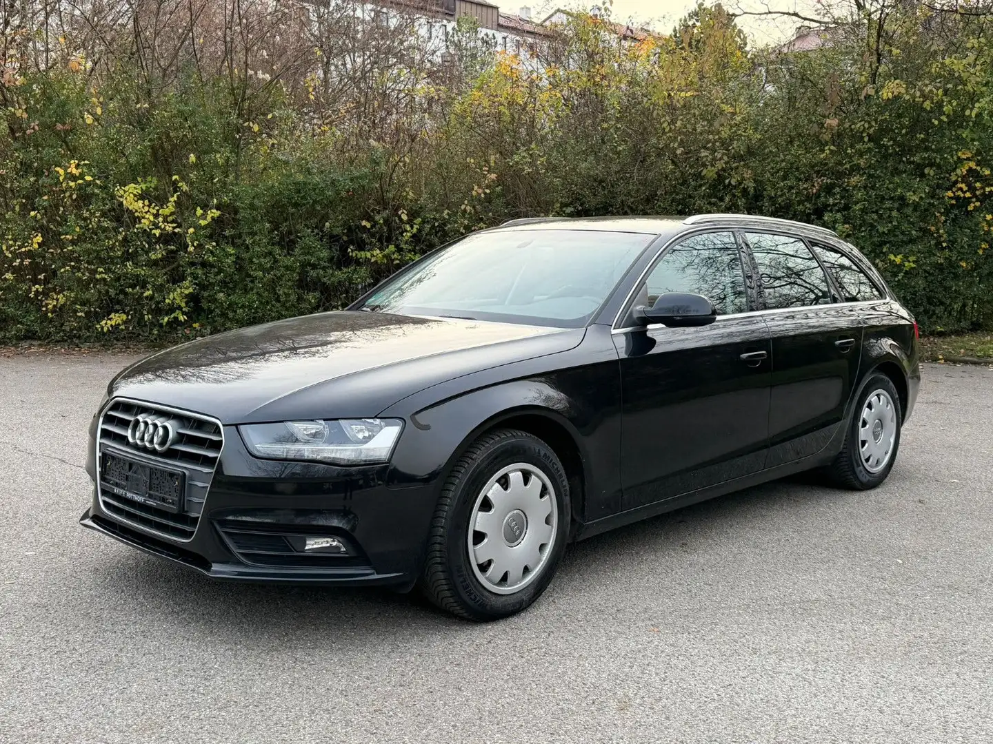 Audi A4 2.0 TDI 110kW multitronic Ambiente Avant Navi Schwarz - 1