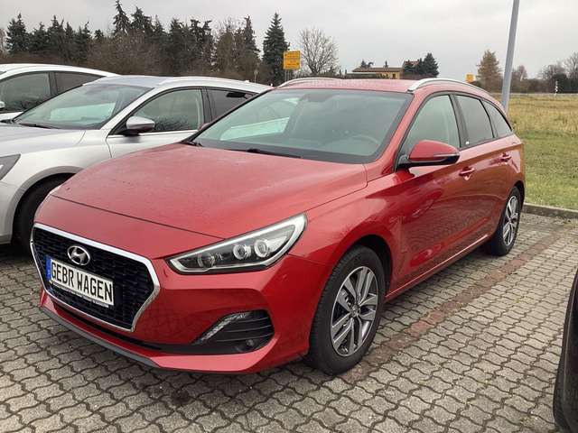 Hyundai i30 cw Trend / LED Scheinw./ Navi