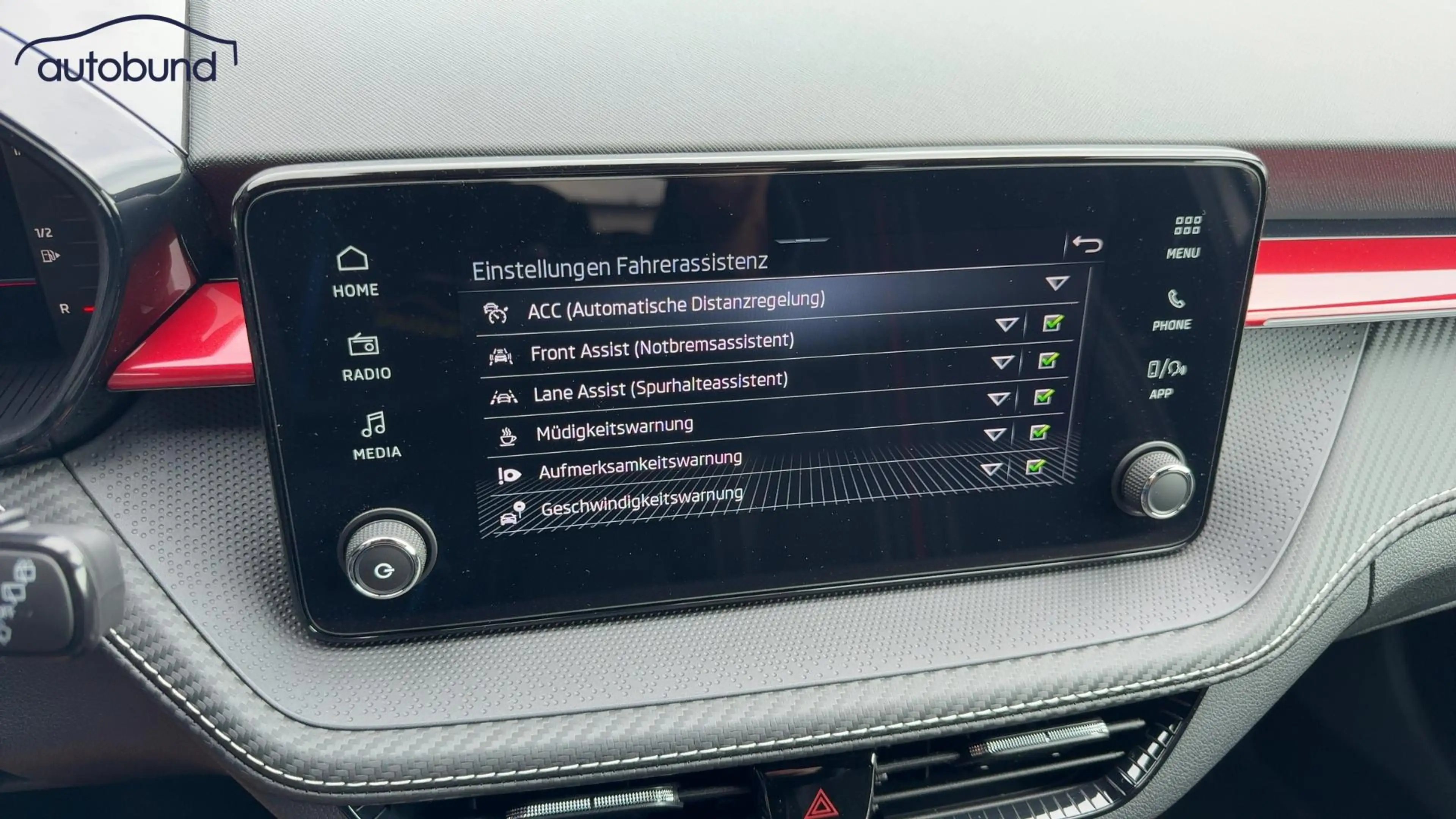 Skoda Fabia IV 1,0 TSI DSG Monte Carlo Alu KA LED Link LRH NBA PDC RFK SHA Shz — photo 20