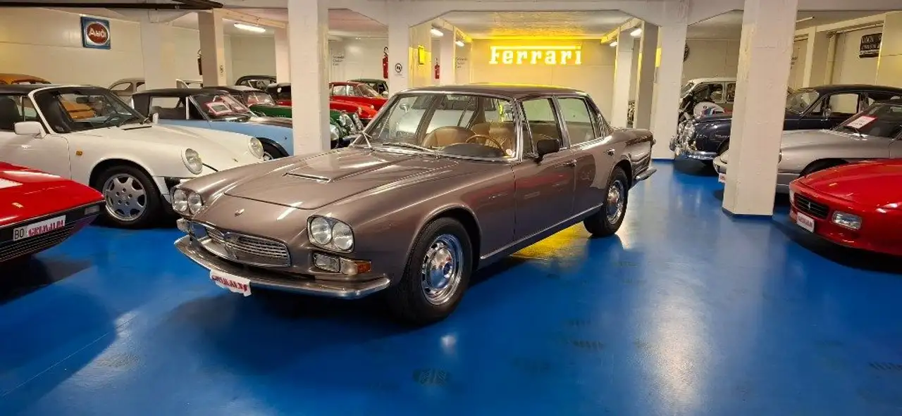 Maserati Quattroporte