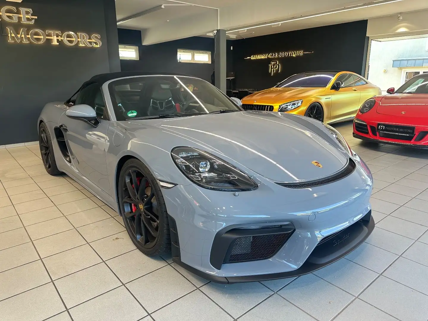 Porsche Boxster 718 Spyder Carbon Grau - 2