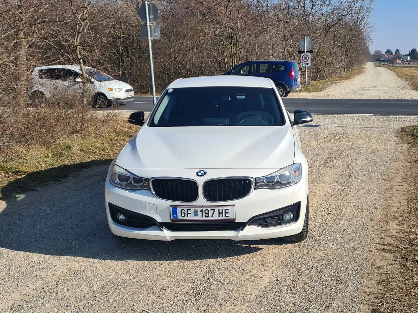 BMW 320 320d Gt Gran Turismo Sport Line Aut. Sport Line Bílá - 2