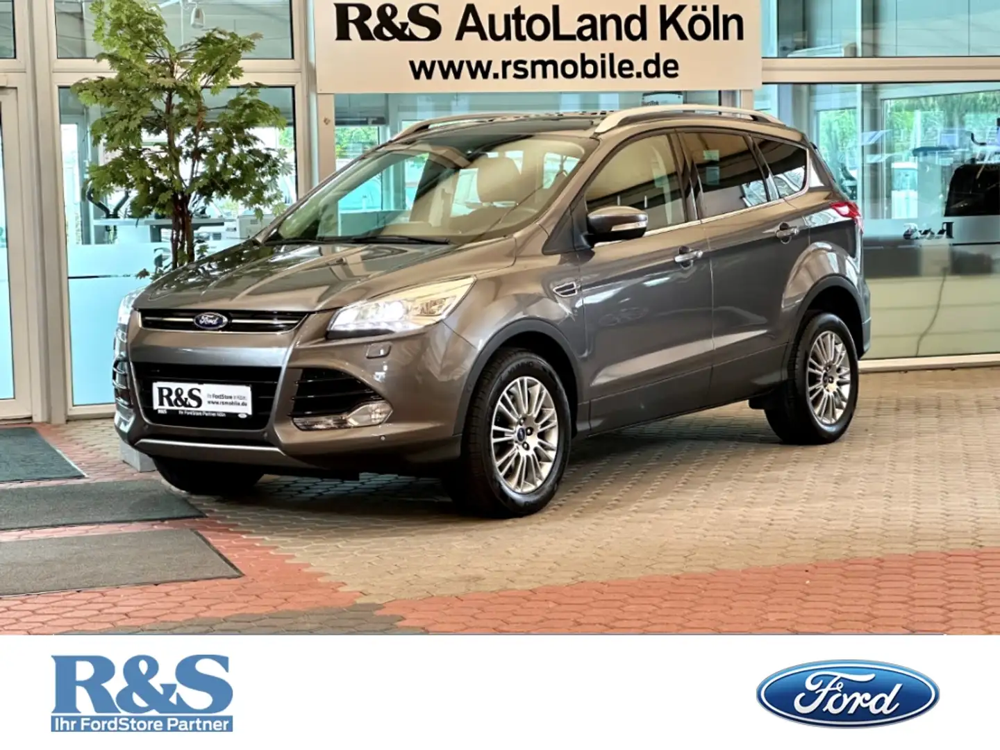 Ford Kuga Titanium+Automatik+Pano+Navi+Kamera+Xenon Grau - 1