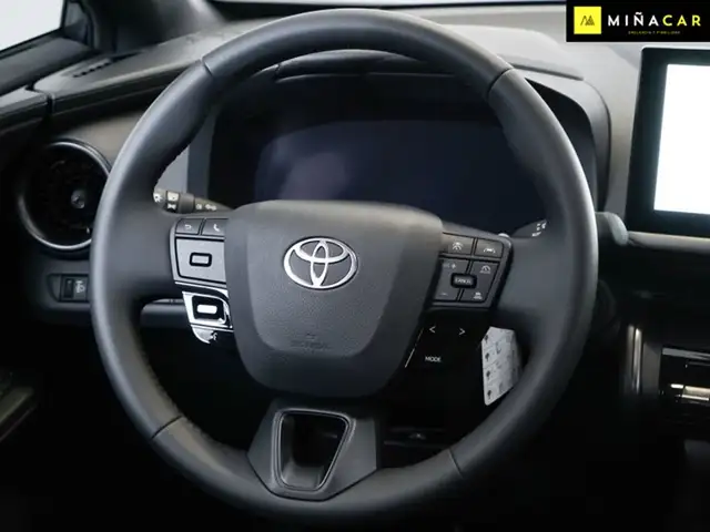 Toyota C-HR view 16