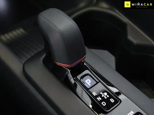 Toyota C-HR view 9