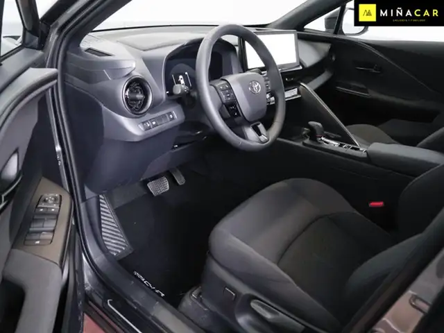 Toyota C-HR view 15