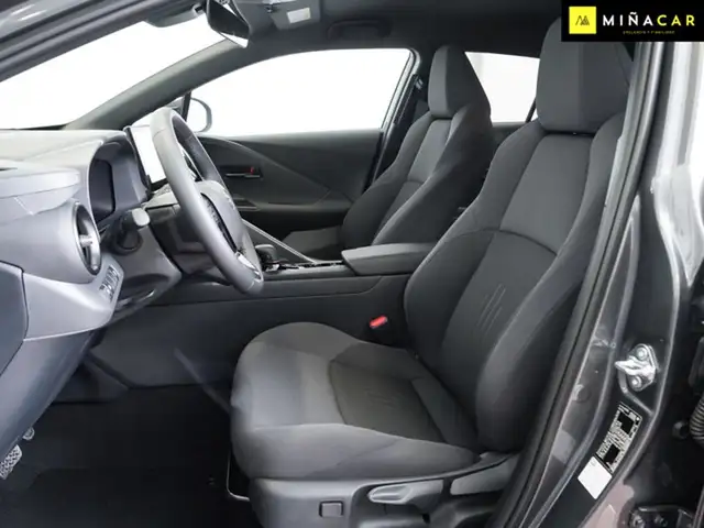 Toyota C-HR view 7