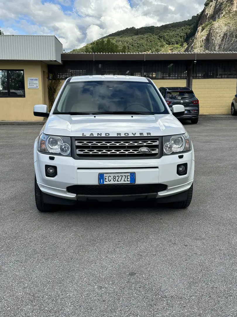Land Rover LRX - 1