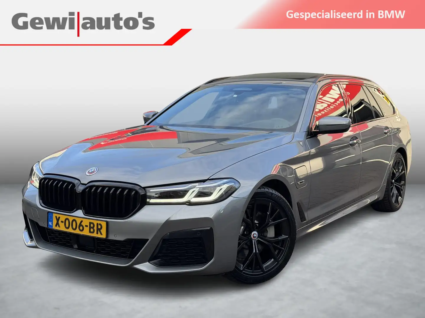 BMW 530 5-serie Touring 530e xDrive M -Sport BOMVOL! Skysc Gris - 1