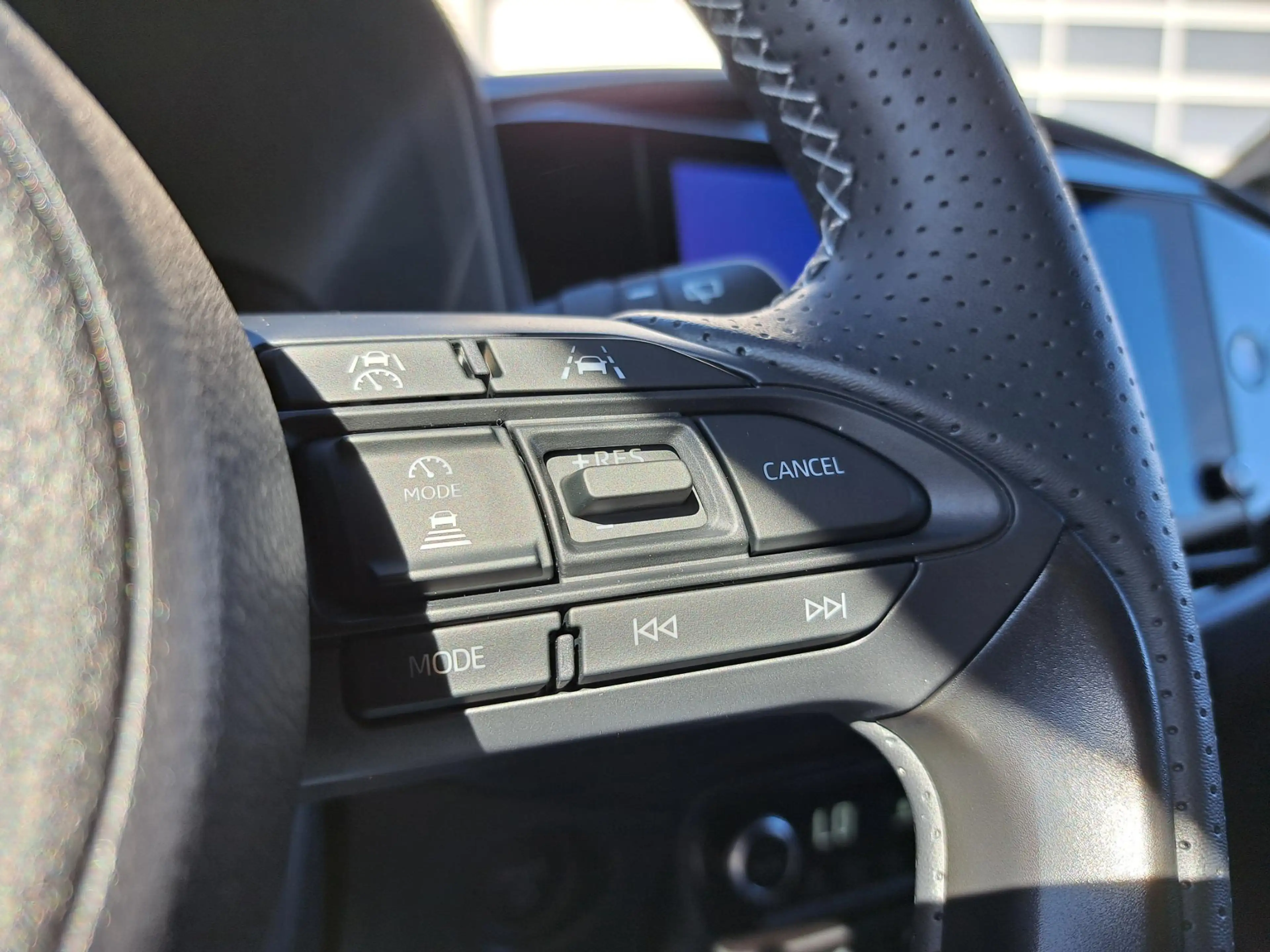 Toyota Aygo X HYBRID 115 GR-SPORT 18'' LM-VELGEN PDC STOELVERWAR — photo 17