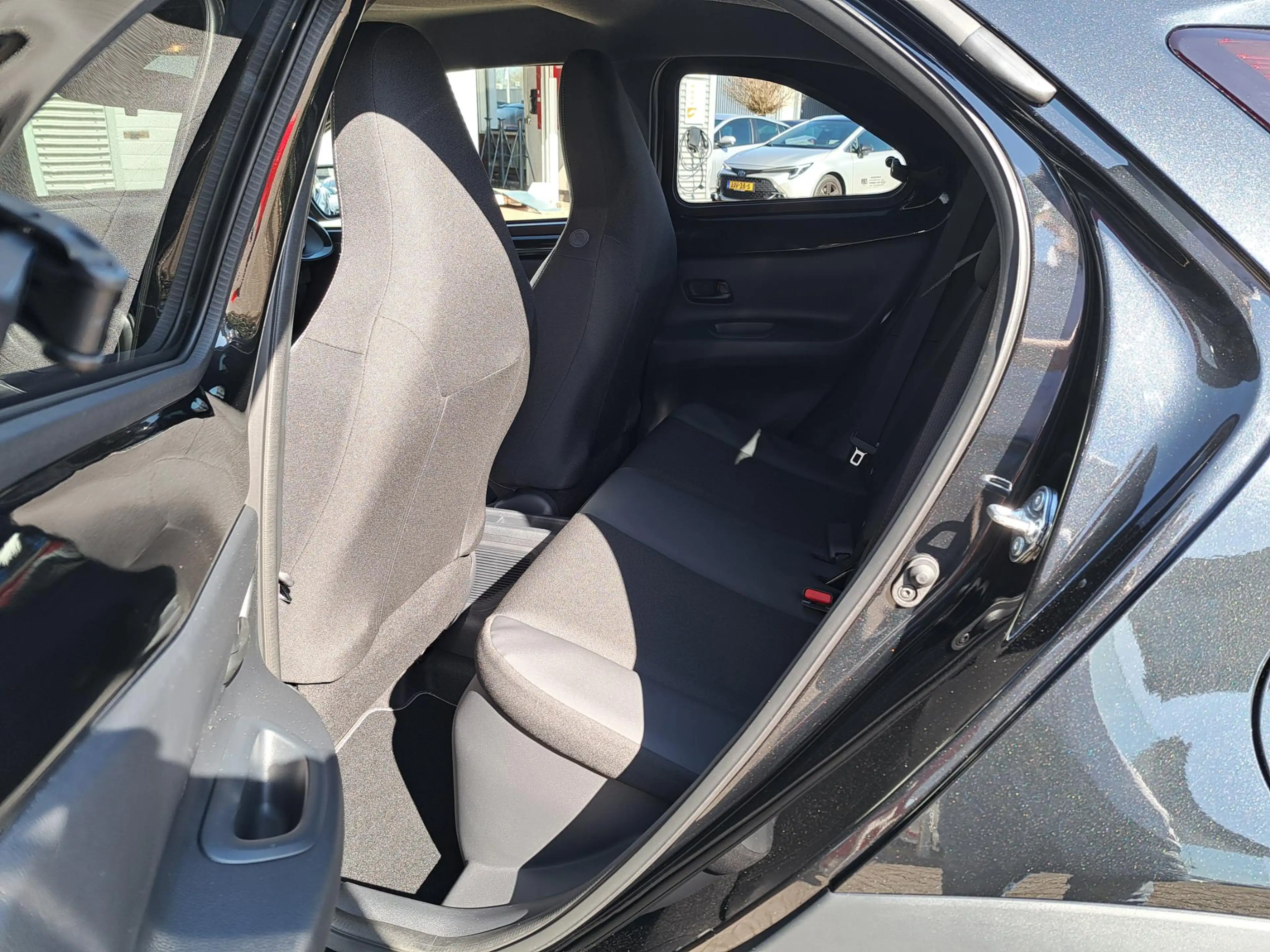 Toyota Aygo X HYBRID 115 GR-SPORT 18'' LM-VELGEN PDC STOELVERWAR — photo 10