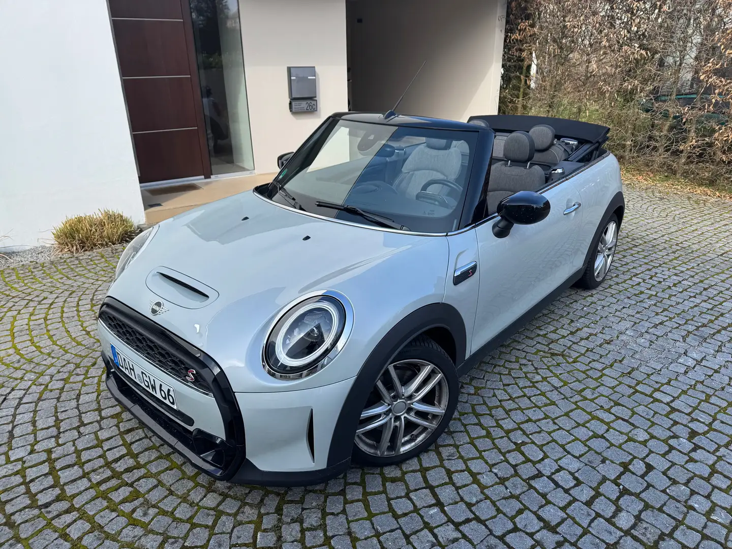 MINI Cooper S Cabrio Mini Cooper S Cabrio Aut. Classic Trim Šedá - 2