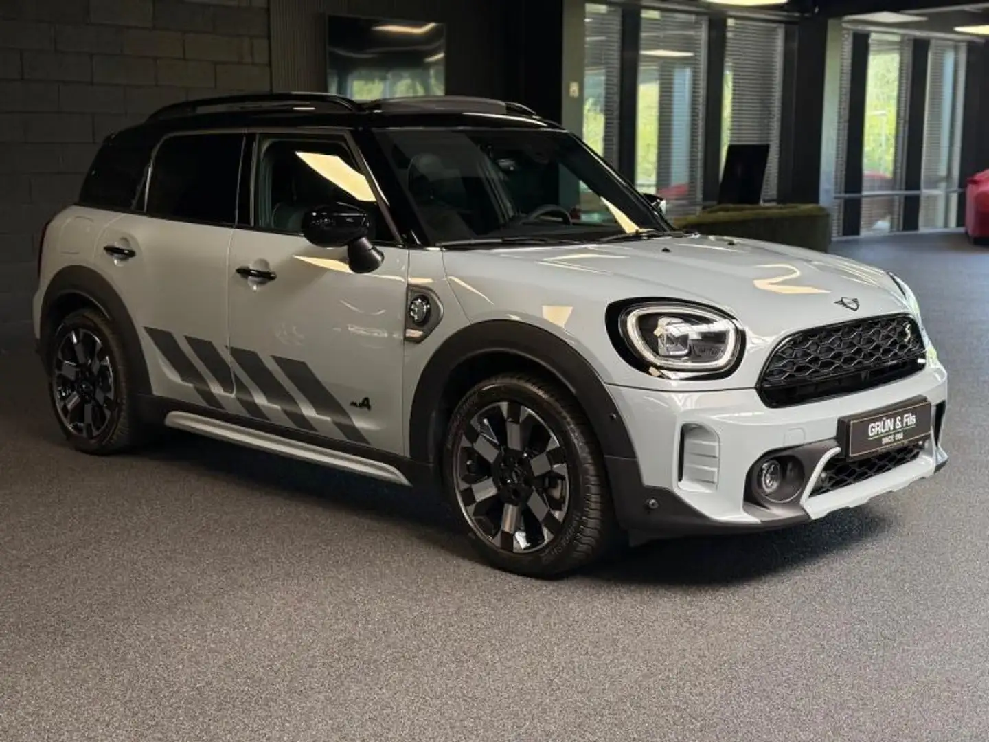 MINI Countryman SE Untamed Gris - 1