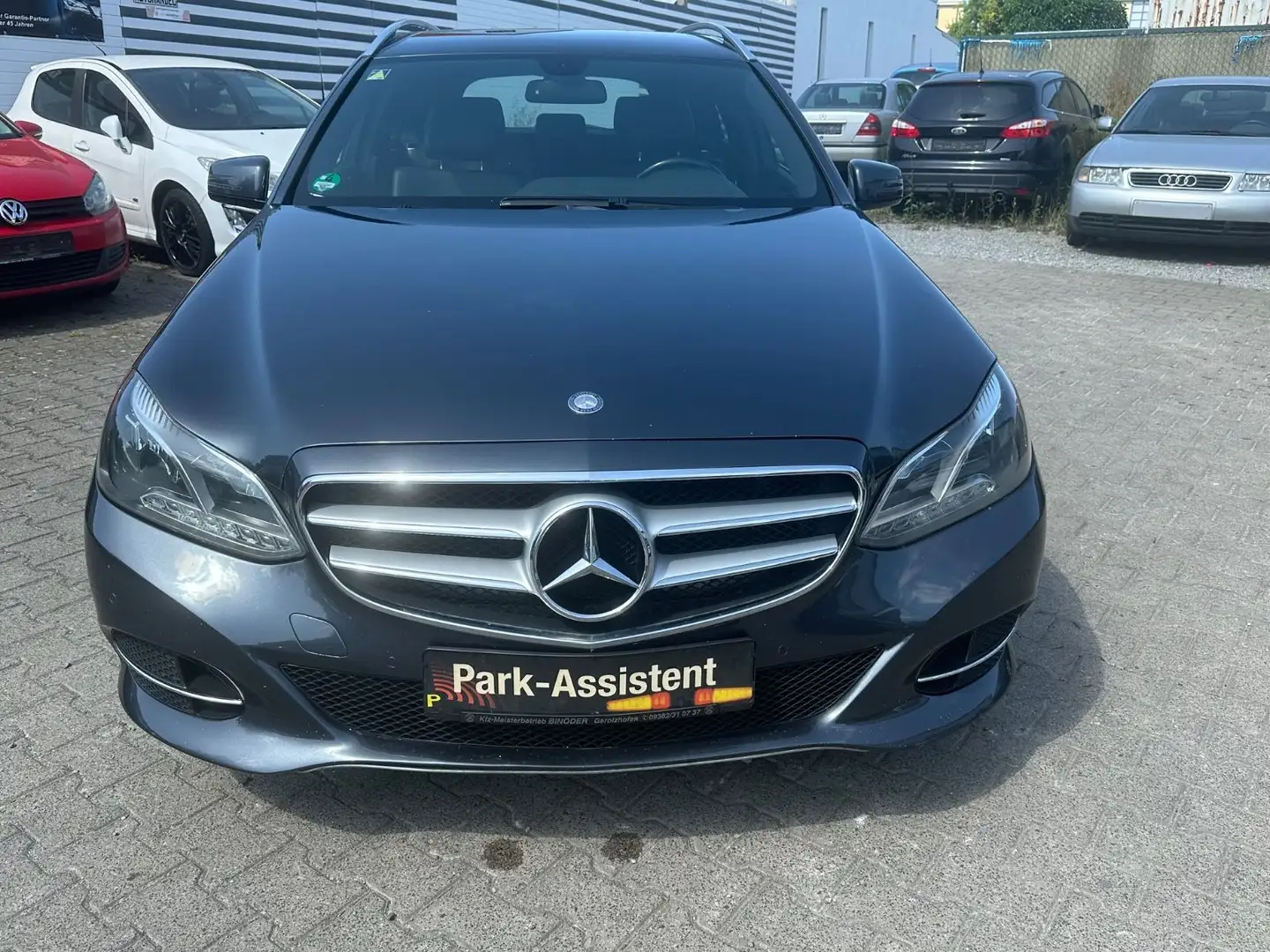 Mercedes-Benz E 220 E220Avantgarde/TüvNeu/Navi/Allwetterreifen/Klima Gris - 1
