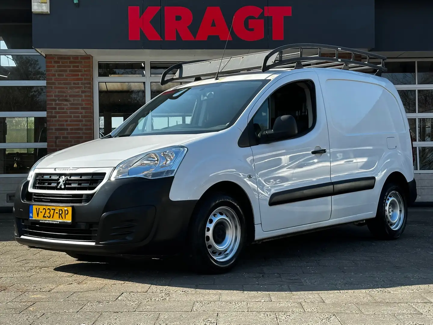 Peugeot Partner 120 1.6 BlueHDi 75 L1 Premium, AIRCO, Cruise, schu Bianco - 1