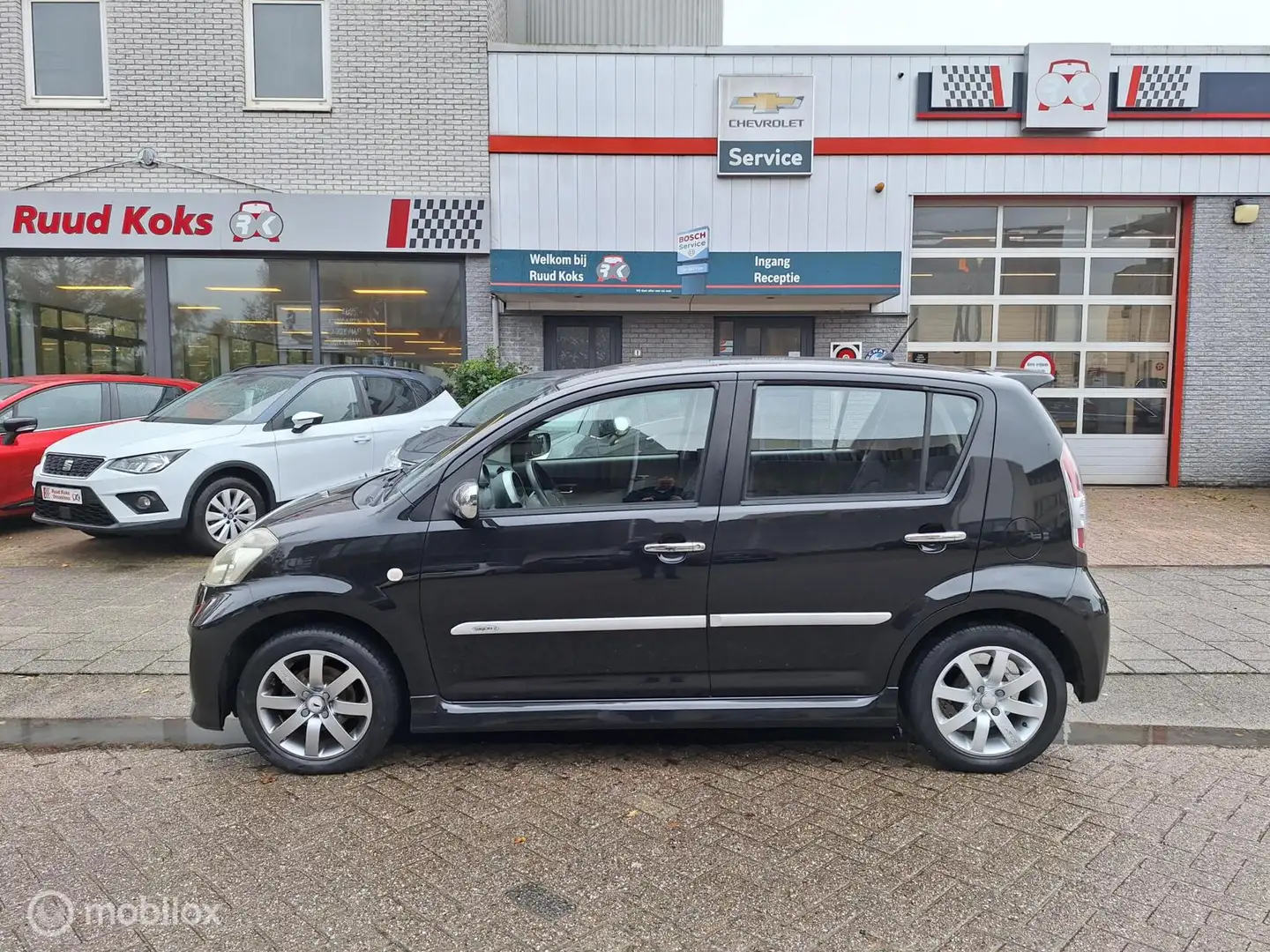 Daihatsu Sirion 2 1.3-16V COMFORT / Airco / Zwart - 2