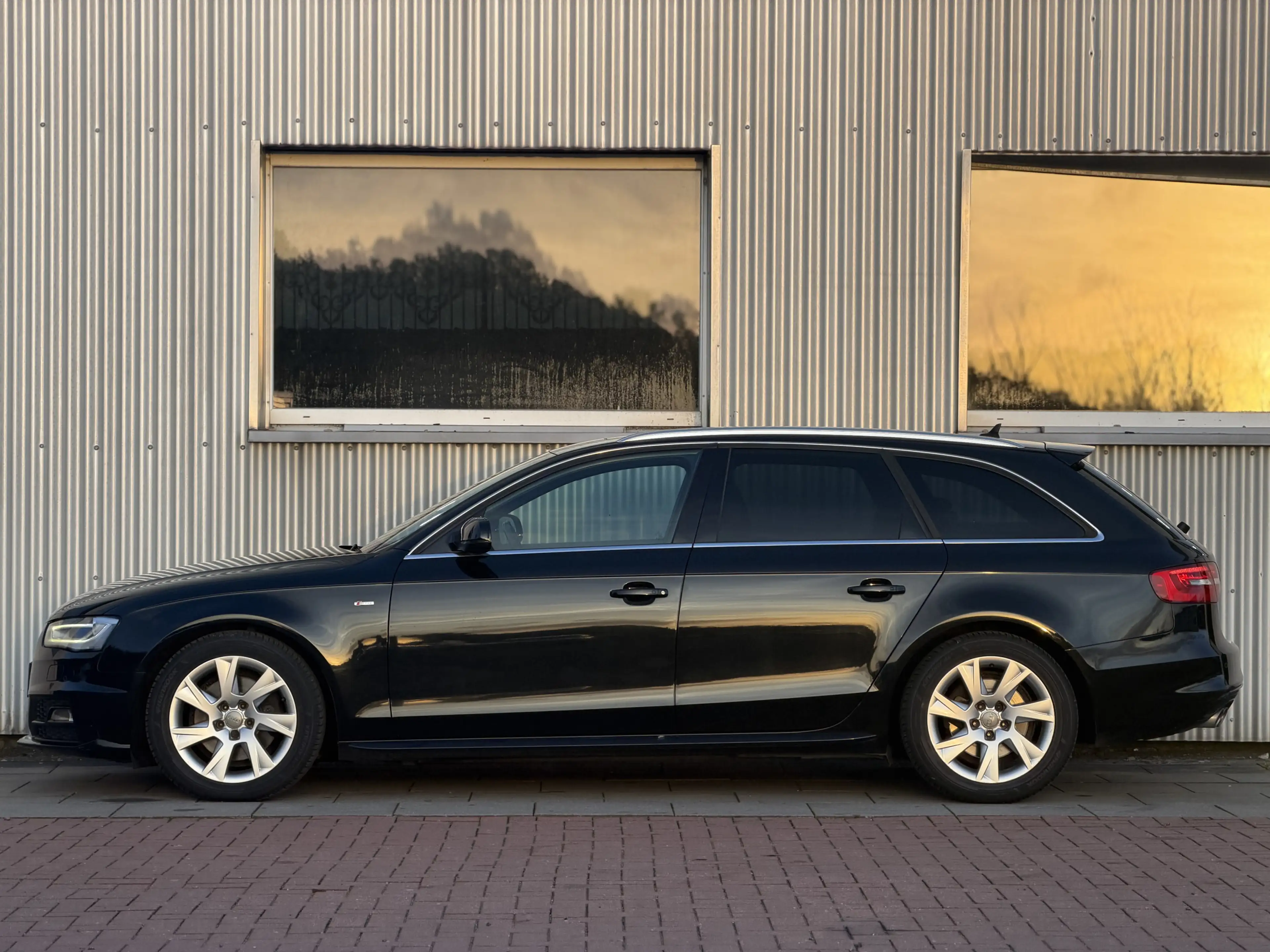Audi A4 S line Sportpaket   plus*Panorama*Alcantara* — photo 6