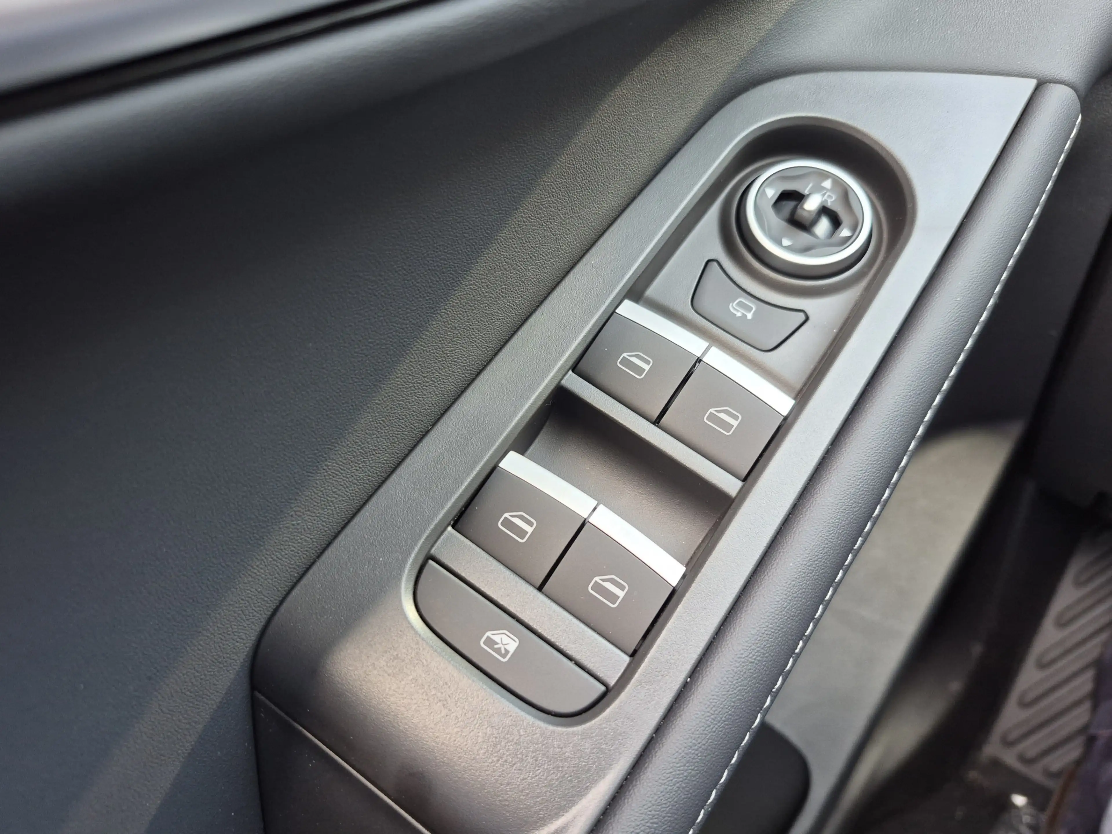 Jaecoo 5 1.5 T-GDi SHS-H Exclusive Full Hybride Automaat — photo 9
