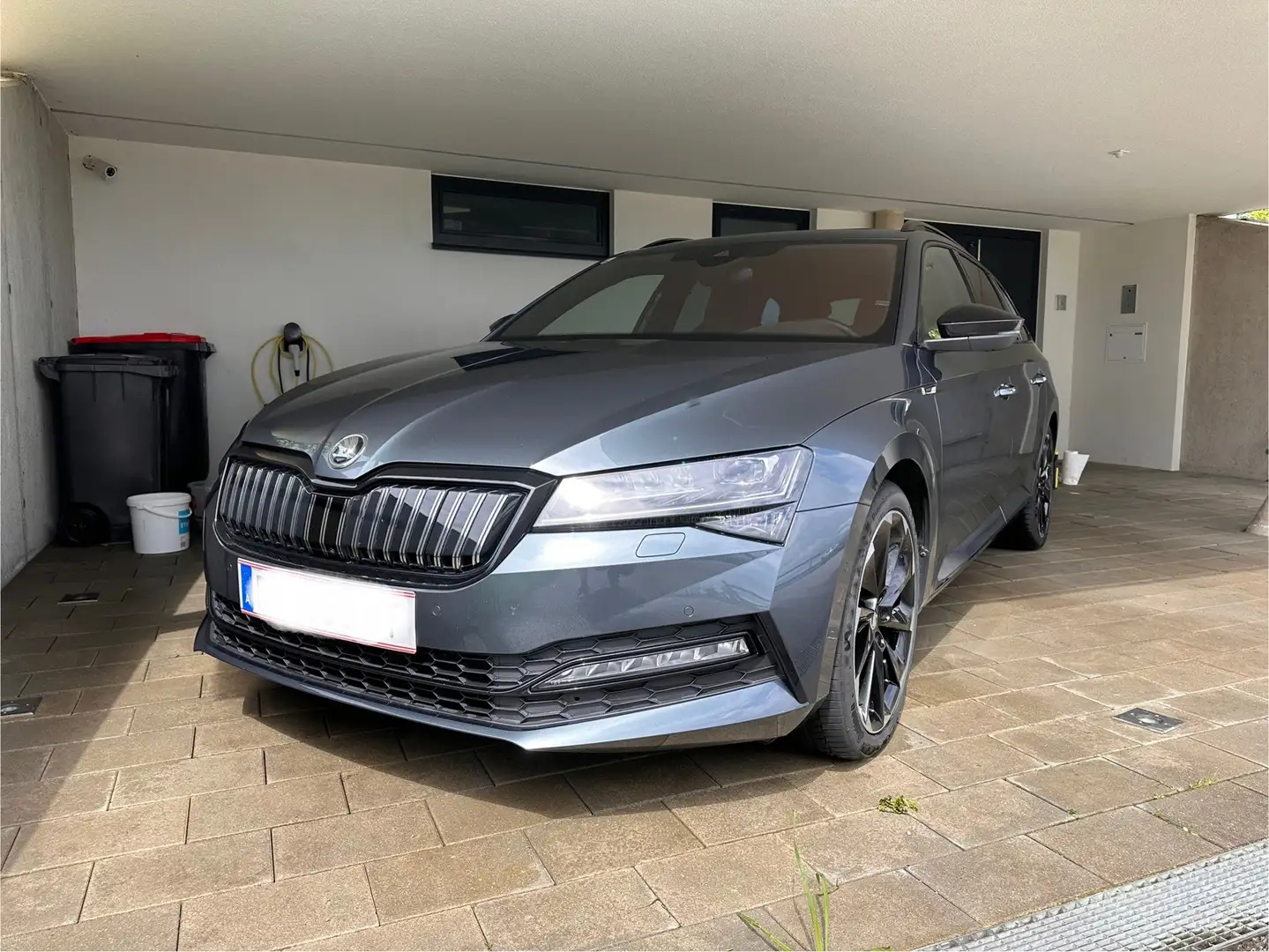 Skoda Superb Kombi 1,4 TSI PHEV Sportline DSG Gri - 1