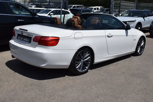BMW 3 Series view 7