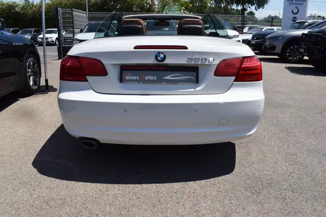 BMW 3 Series view 18