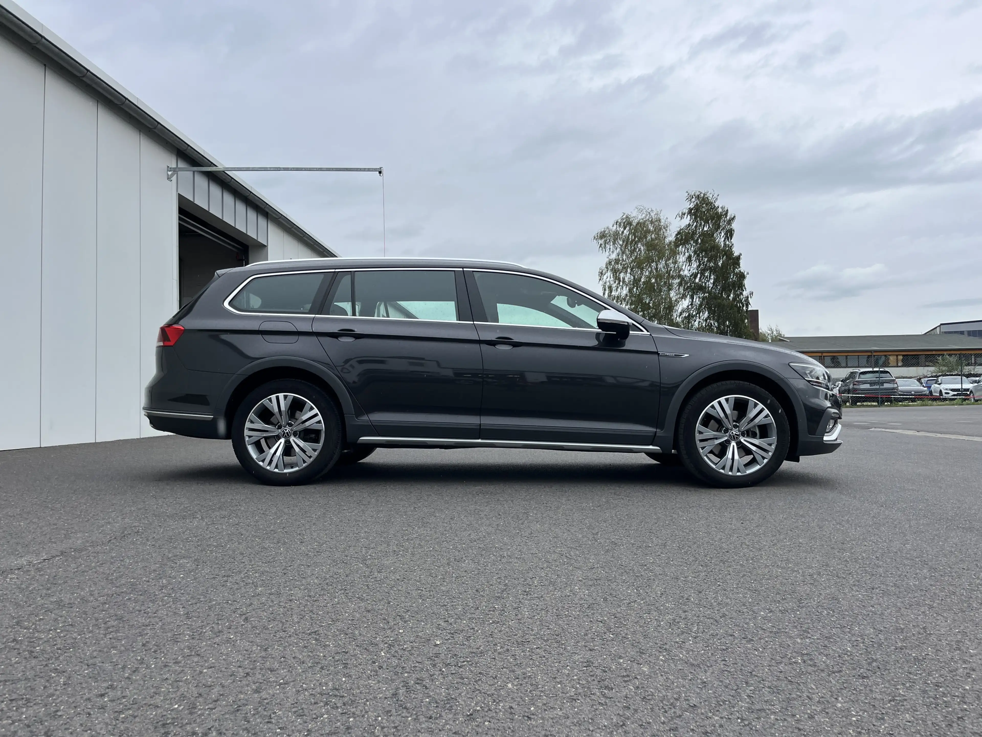 Volkswagen Passat Alltrack 2.0 TDI DSG 4Mo 1,99% Fin. Navi TravelAssist SHZ R — photo 5