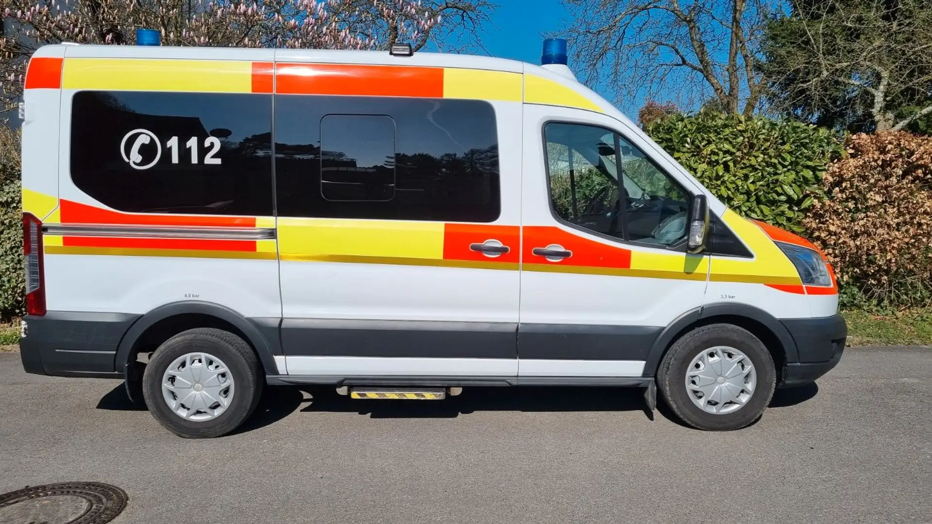 Ford Transit Kombi 330 L2 *Krankenwagen*Ambulans* Blanc - 2
