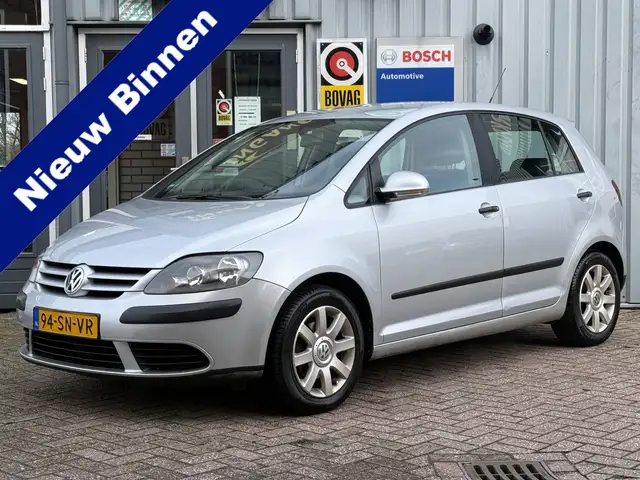 Volkswagen Golf Plus 1.6 FSI Comfortline Business | AIRCO | TREKHAAK |
