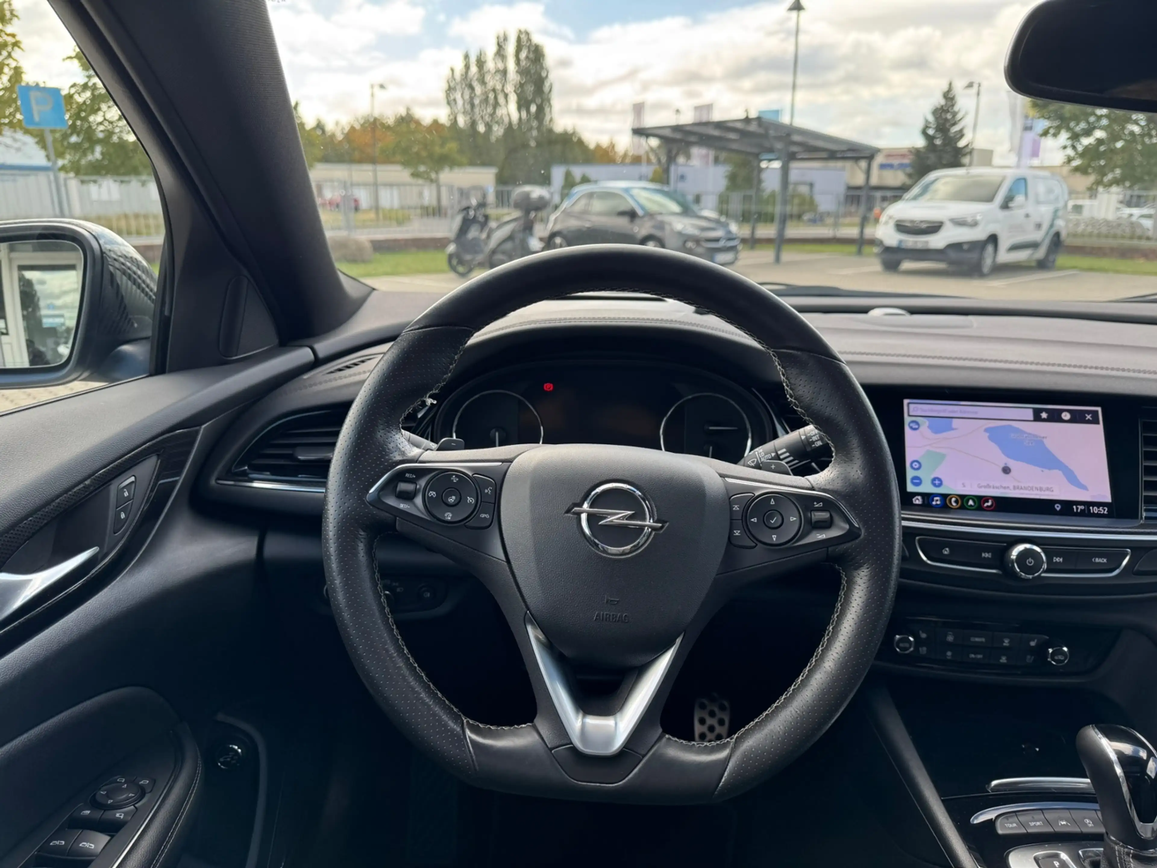 Opel Insignia B Sports Tourer GSi 4x4 — photo 9