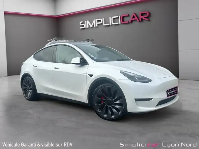 Tesla Model Y MODEL Y Performance Dual Motor AWD