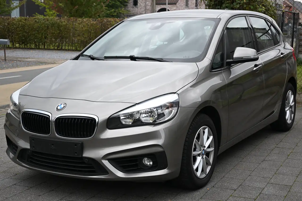 BMW 218